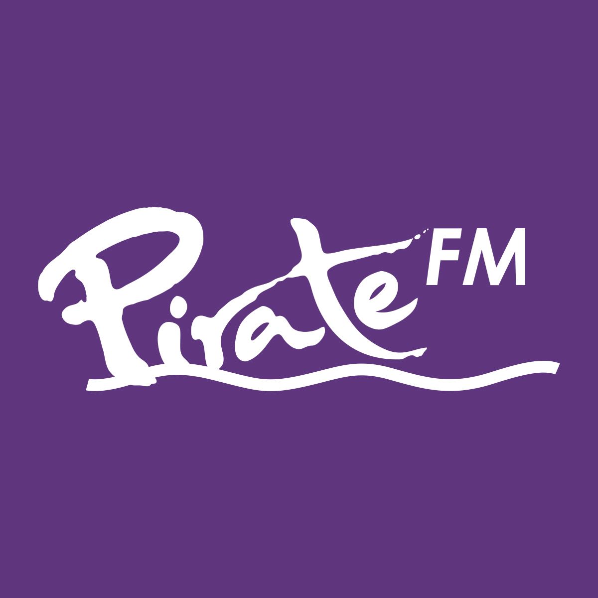 TEF 6686 receiving London FM pirate Vibes FM 