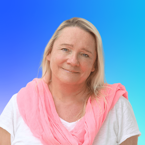 100% Christmas Sunday Mornings with Lynn Parsons