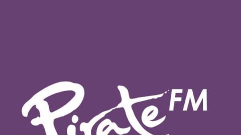 TEF 6686 receiving London FM pirate Vibes FM 